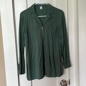 Old Navy button Down shirt.